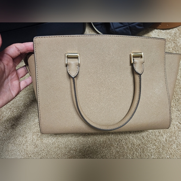 Tan Michael Kors leather tote bag - Picture 14 of 14